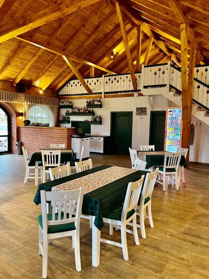 Biotour Camping & Restaurant Ghimeş-Făget المظهر الخارجي الصورة