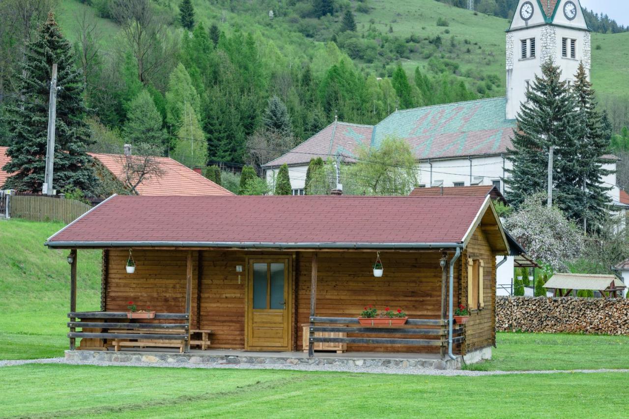 Biotour Camping & Restaurant Ghimeş-Făget المظهر الخارجي الصورة