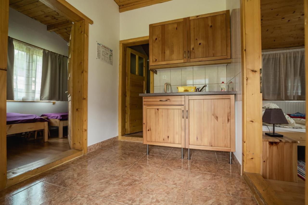 Biotour Camping & Restaurant Ghimeş-Făget المظهر الخارجي الصورة