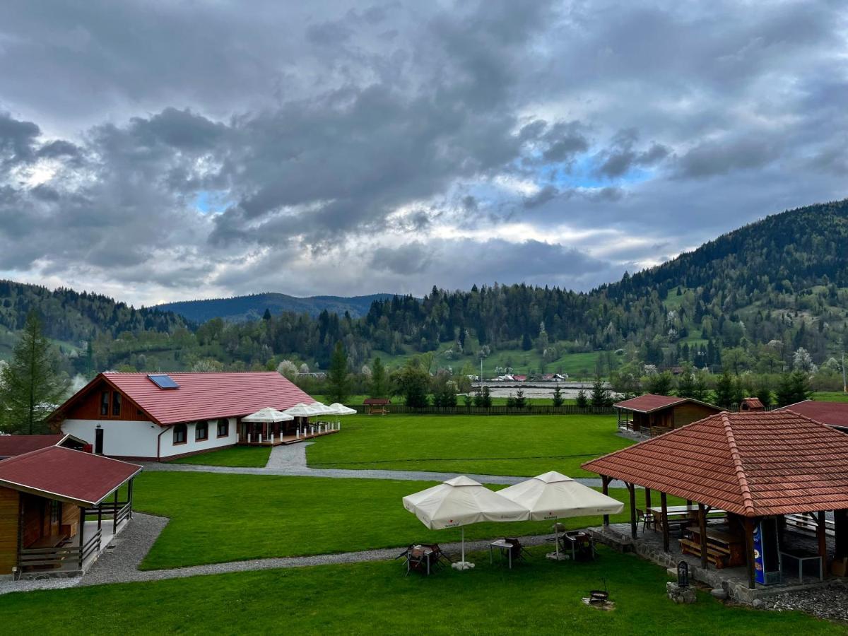 Biotour Camping & Restaurant Ghimeş-Făget المظهر الخارجي الصورة