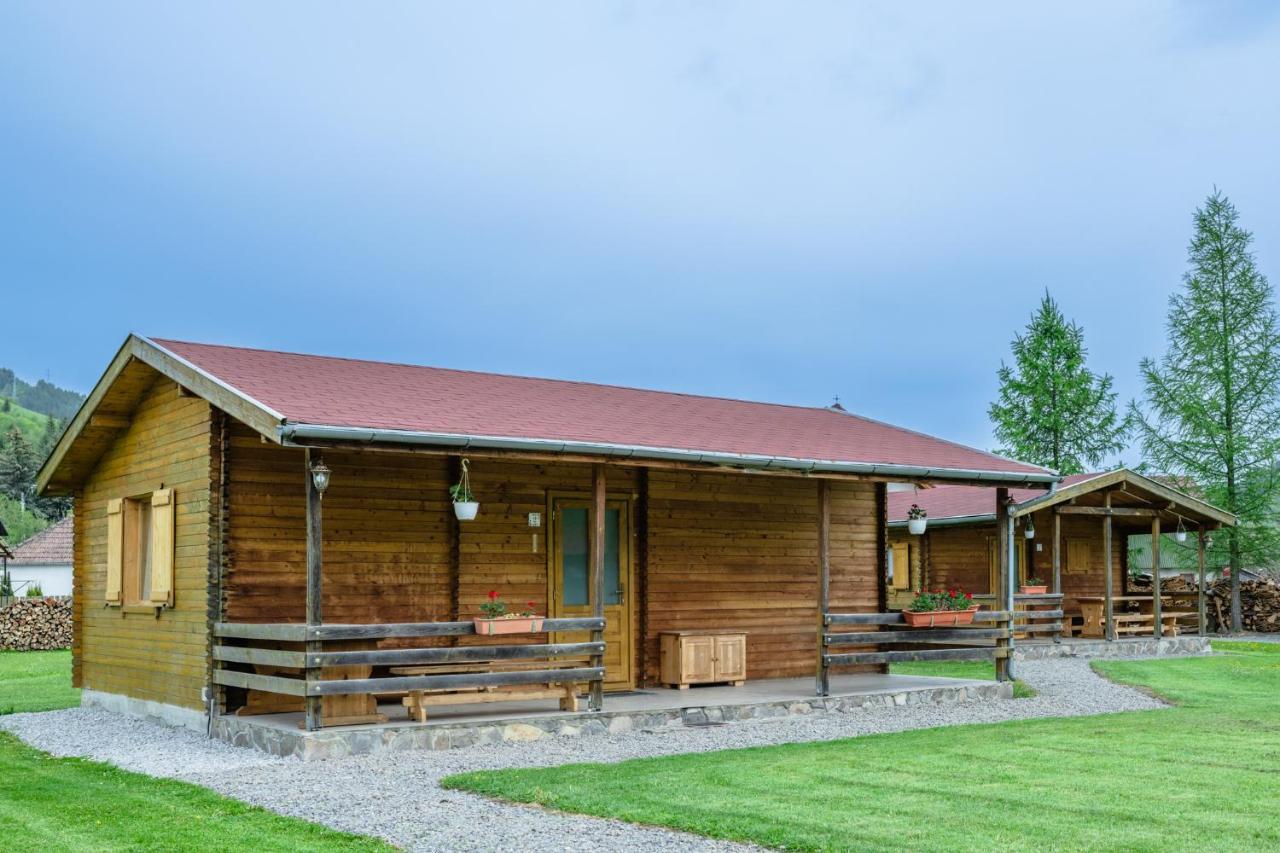 Biotour Camping & Restaurant Ghimeş-Făget المظهر الخارجي الصورة