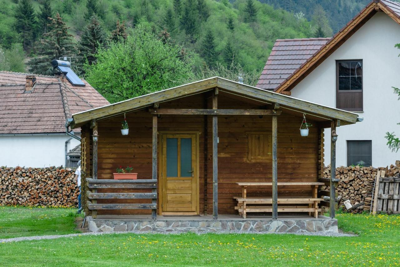 Biotour Camping & Restaurant Ghimeş-Făget المظهر الخارجي الصورة